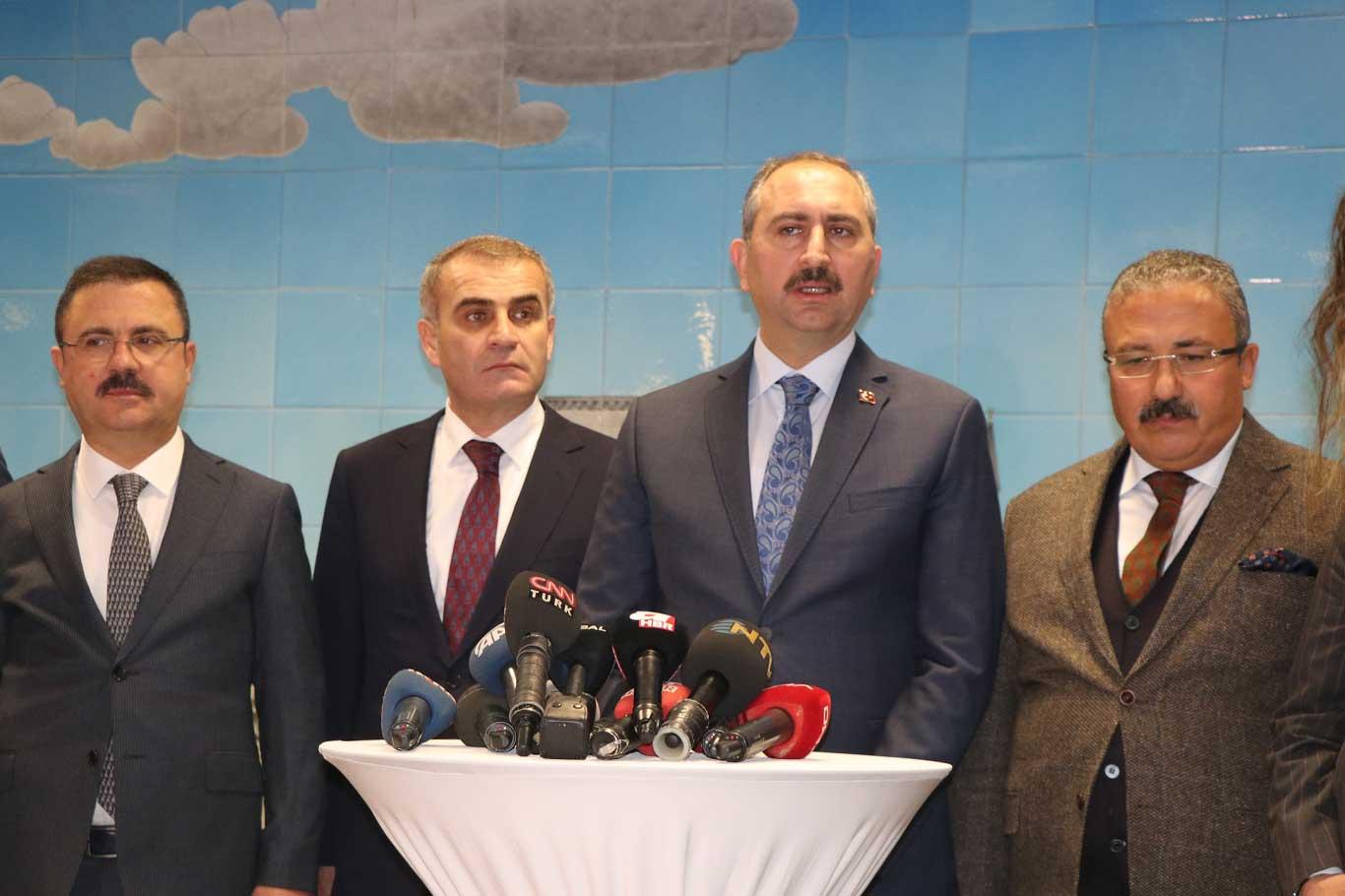 Bakan Gül'den Ceren Özdemir cinayeti açıklaması Bakan Gül'den Ceren Özdemir cinayeti açıklaması